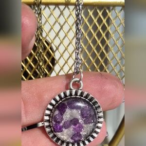 Chic Silver Necklace with Purple Gemstone